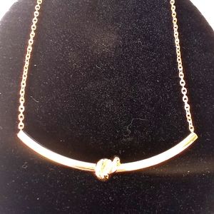The Limited Gold Love Knot  Necklace